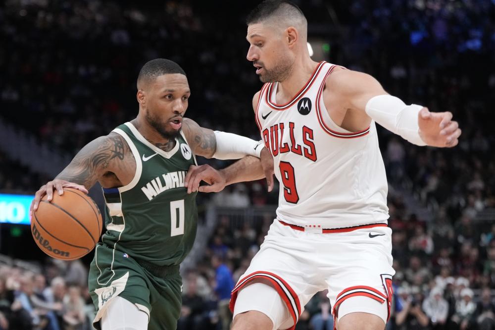 再伺机迈向 再伺机迈向